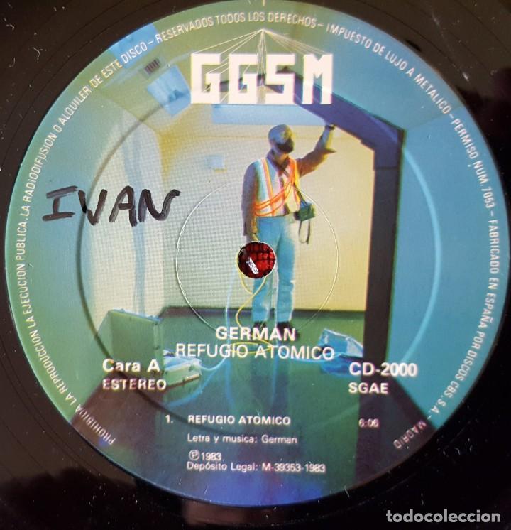 Discos de vinilo: GERMAN REFUGIO ATOMICO VINILO MAXI SINGLE 1983 **FIRMADO** - Foto 4