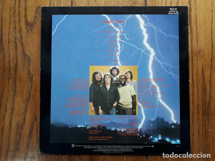 Discos de vinilo: Larry carlton - strikes twice - Foto 2