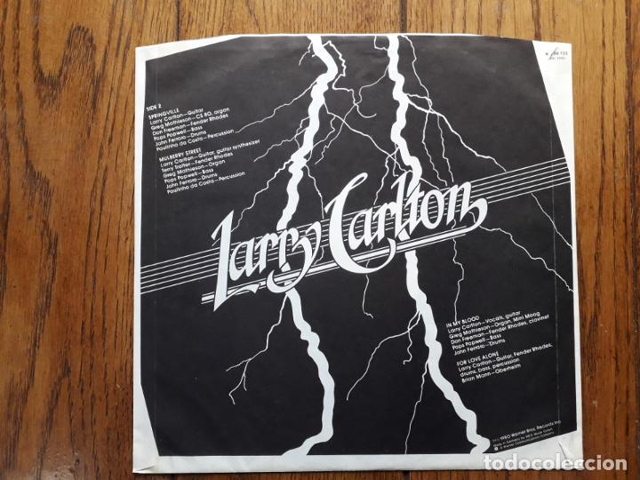 Discos de vinilo: Larry carlton - strikes twice - Foto 4