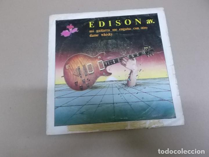 Disques de vinyle: EDISON SV. (SINGLE) MI GUITARRA ME ENGA&Ntilde;A CON OTRO A&Ntilde;O &ndash; 1983