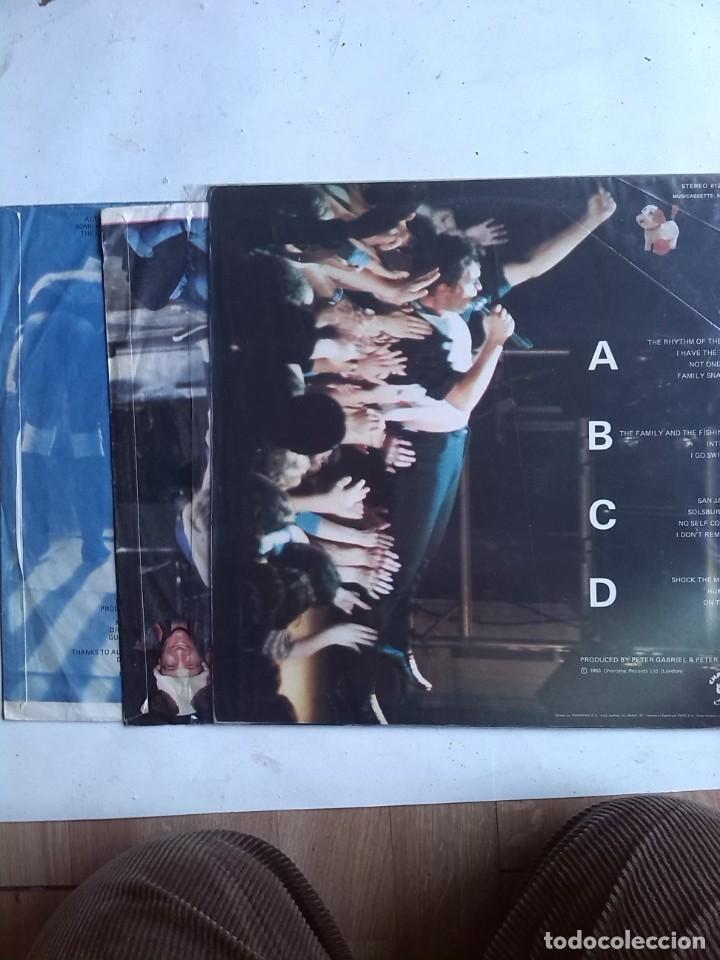 Discos de vinilo: PETER GABRIEL - PLAYS LIVE 2 LPS - Foto 2