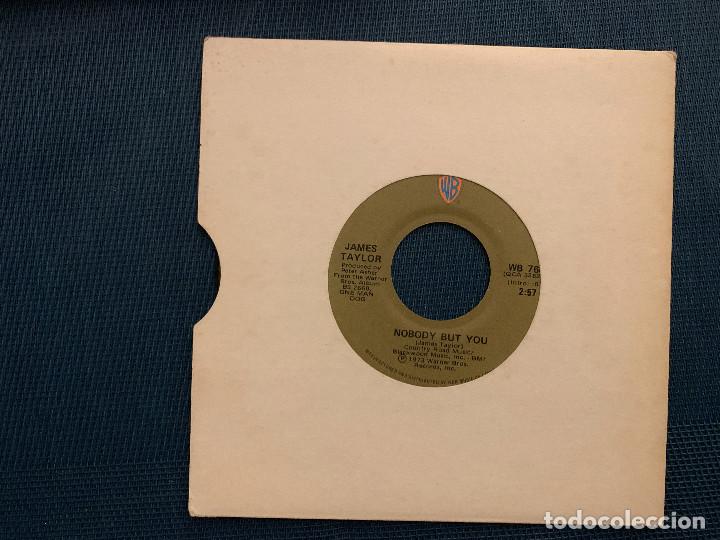 Discos de vinilo: James Taylor (2) – One Man Parade Sello: Warner Bros. Records – WB 7682 Formato: Vinyl, 7