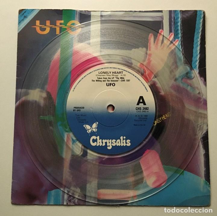 Discos de vinilo: UFO &ndash; Lonely Heart 1981-UK Single CHS 2482 - Foto 3