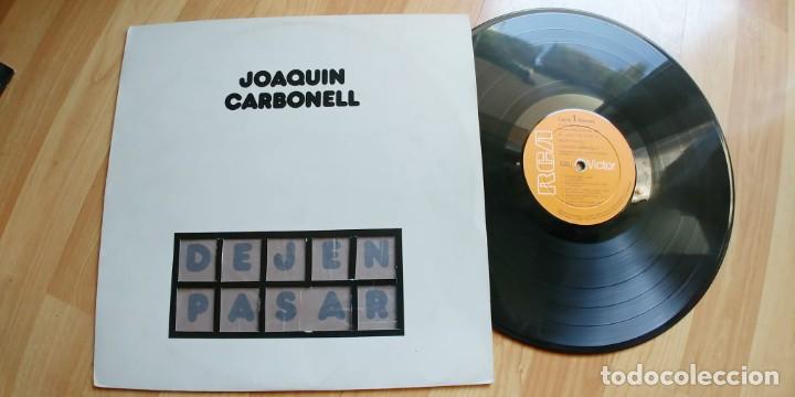 Discos de vinilo: JOAQUIN CARBONELL-LP DEJEN PASAR-LETRAS - Foto 1