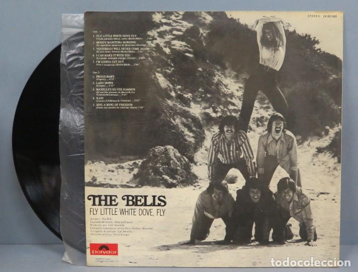 Discos de vinilo: LP`. THE BELLS. FLY LITLE WHITE DOVE, FLY - Foto 2