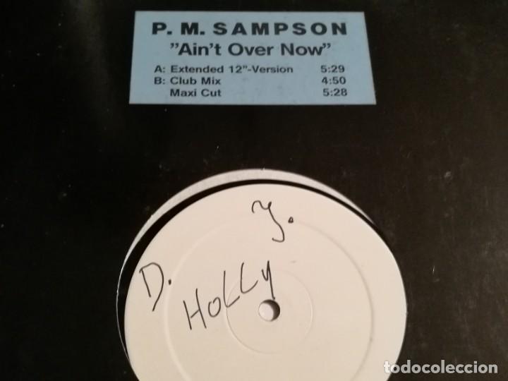 Discos de vinilo: P.M. Sampson - Aint Over Now - Foto 1