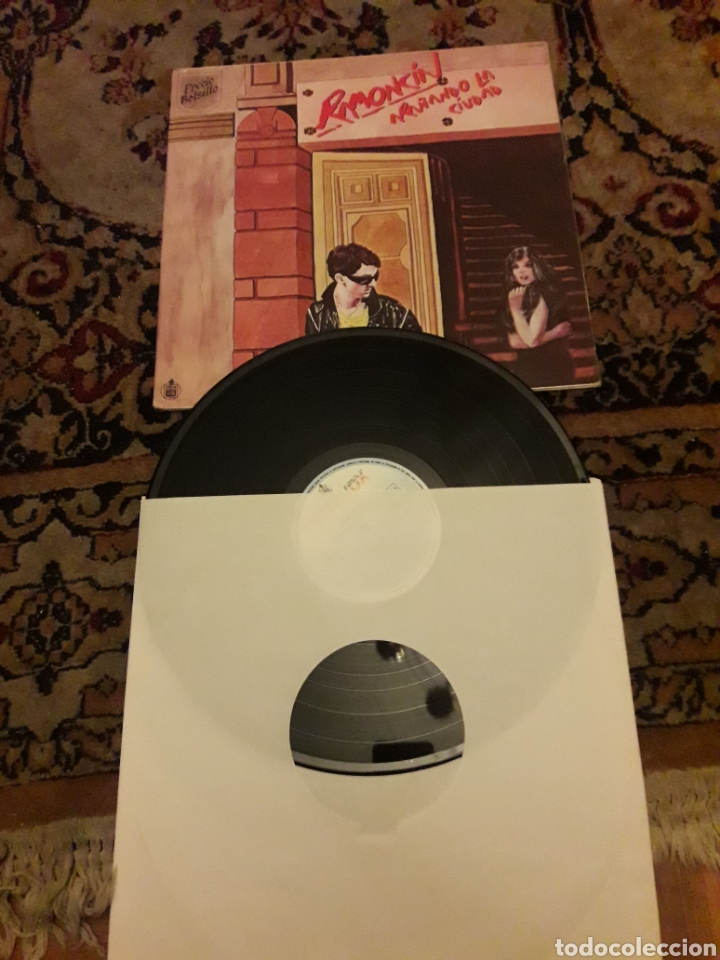 Discos de vinilo: Vinilo de Ram&oacute;ncin, mirando la ciudad - Foto 1