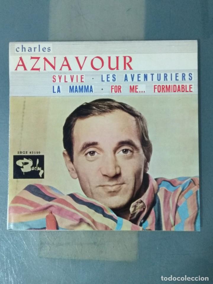 Discos de vinilo: CHARLES AZNAVOUR EP. SYLVIE +3. - Foto 1