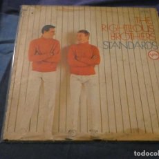 Discos de vinil: LP AMERICANO ANTIQUISIMO RIGHTEOUS BROTHRS STANDARDS AMERICANO ANTIGUO, PORTADA VER FOTO VINILO BIEN. Lote 193739553