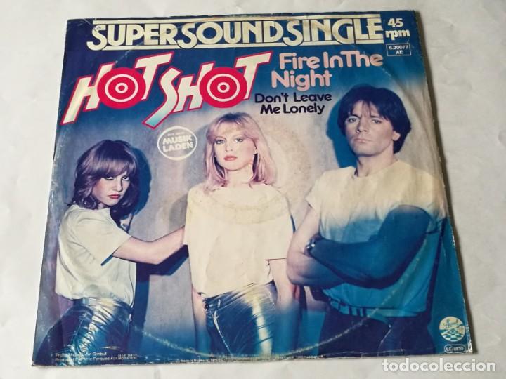 Discos de vinilo: Hot Shot - Fire In The Night - 1981 - Foto 1
