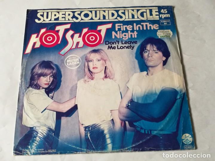 Discos de vinilo: Hot Shot - Fire In The Night - 1981 - Foto 2