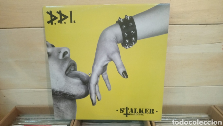 Discos de vinilo: D.D.I.&nbsp;/&nbsp;Stalker &nbsp;&lrm;-&nbsp;Split . LP vinilo. Hardcore punk - Foto 1