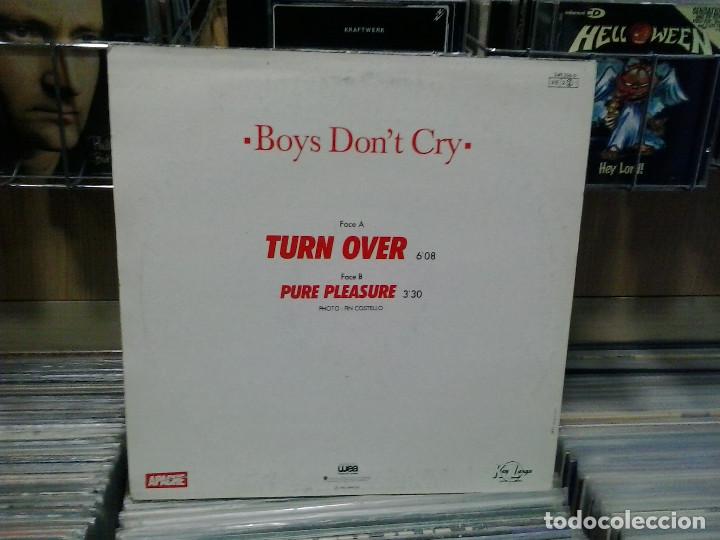 Discos de vinilo: LMV -  Boys Dont Cry. Turn Over.  Apache 1984, ref. 24 9326-0 - Foto 2