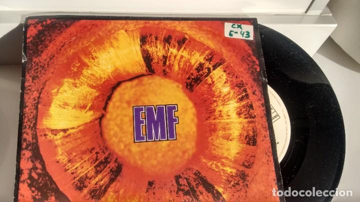Discos de vinilo: SINGLE  ( VINILO) DE EMF A&Ntilde;OS 90 - Foto 1