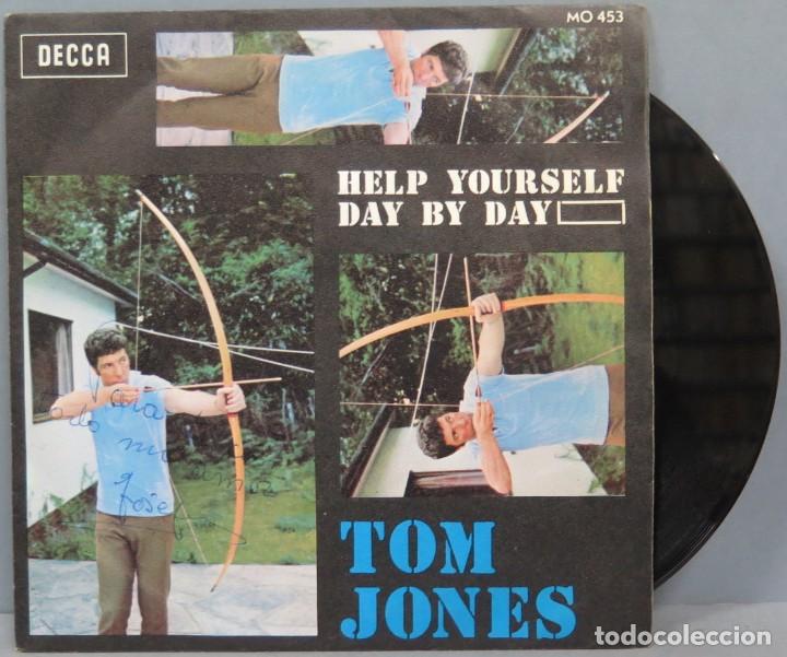 Discos de vinilo: SINGLE. TOM JONES. HELP YOURSELF - Foto 1