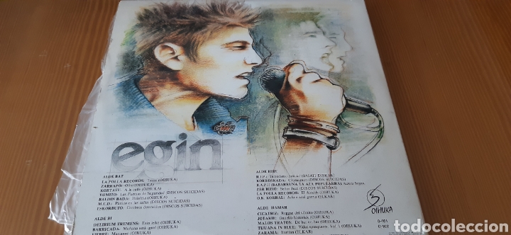 Discos de vinilo: Doble disco vinilo BAT,BI,HIRU...HAMAR!! - Foto 2
