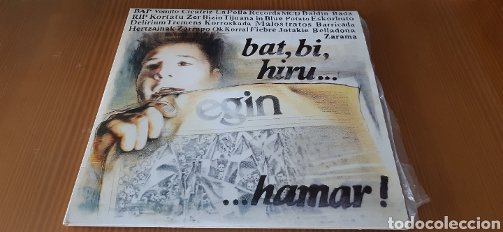 Discos de vinilo: Doble disco vinilo BAT,BI,HIRU...HAMAR!! - Foto 1