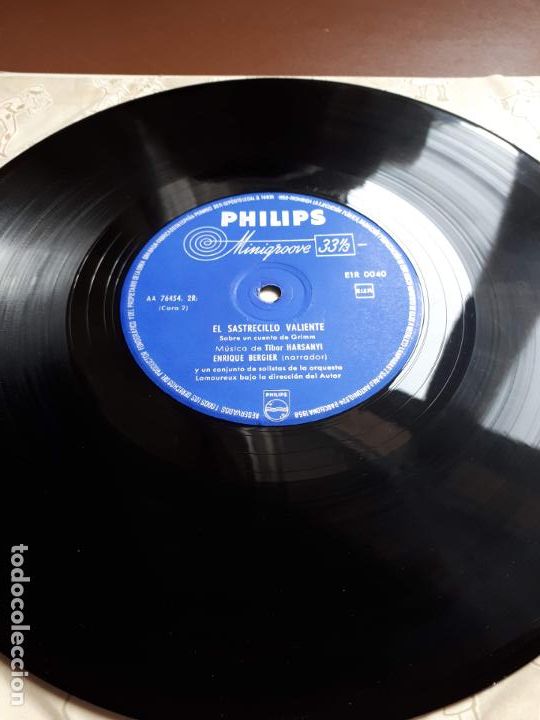 Discos de vinilo: Libro-disco Philips - El Sastrecillo valiente - EP 10 - 1958 - Foto 4