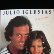 Discos de vinilo: DISCO VINILO LP DE JULIO IGLESIAS. DE NIÑA A MUJER CBS 1981. Lote 196648508