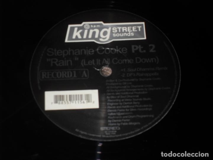 Discos de vinilo: STEPHANIE COOKE MAXI SINGLE RAIN. MADE IN USA. - Foto 2