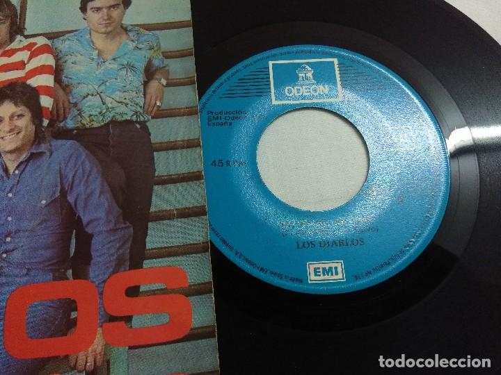 Discos de vinilo: SINGLE/LOS DIABLOS/LA,LA,LA,TE QUIERO. - Foto 2