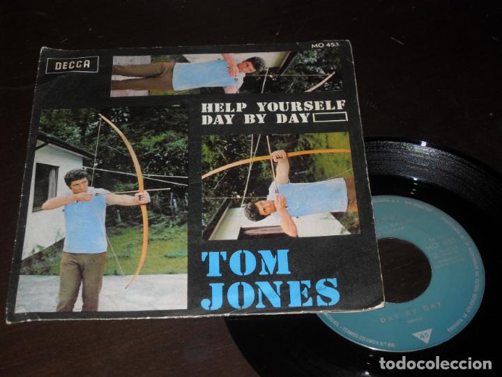 Discos de vinilo: TOM JONES SINGLE HELP YOURSELF . MADE IN SPAIN 1968 - Foto 1