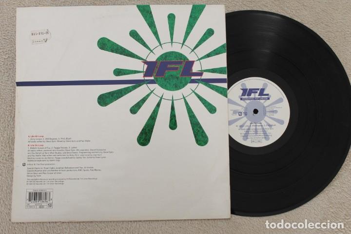 Discos de vinilo: INTERNATIONAL FOOT LANGUAGE LIFE ON LOOP MAXI SINGLE VINYL 1993 - Foto 2