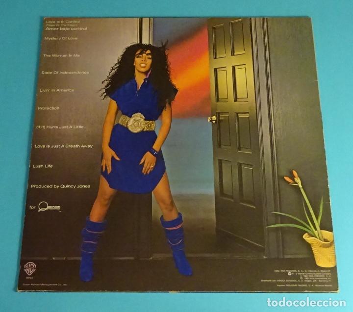 Discos de vinilo: DONNA SUMMER. LOVE IS IN CONTROL. MYSTERY OF LOVE. THE WOMAN IN ME. WEA RECORDS. 1982 - Foto 2 - 198024651