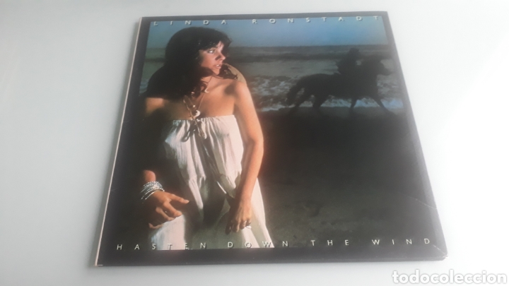 Discos de vinilo: Linda Ronstad, Hasten Down The wind - Foto 1