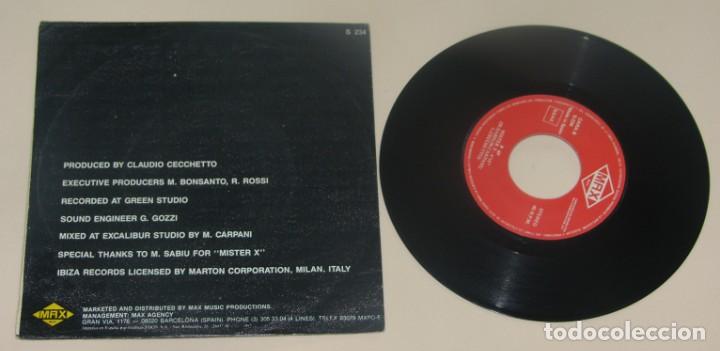 Discos de vinilo: Notorius medley with Le Freak - P4F (2 versiones) - Single 1987 - Foto 2
