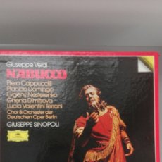 Discos de vinilo: NABUCO, OPERA COMPLETA E ESTUCHE CON 3 LP, FOLLETO CON LA LETRA, COMENTARIOS Y FOTOGRAFÍAS.