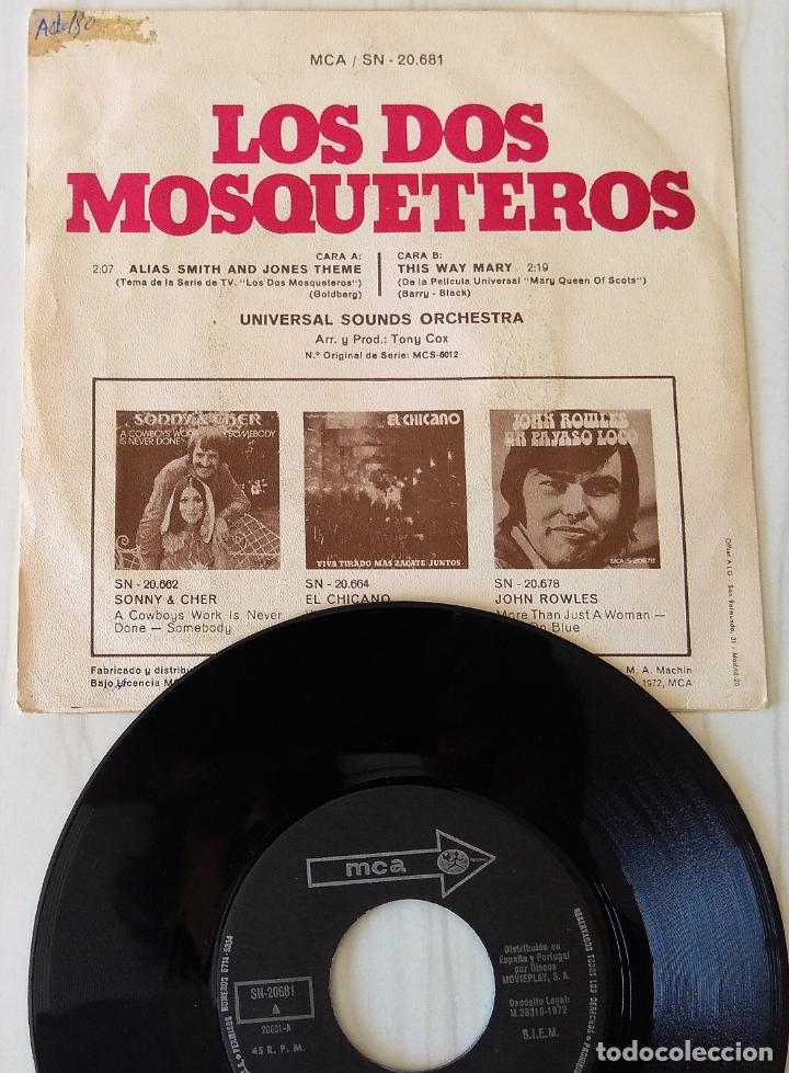 Discos de vinilo: UNIVERSAL SOUNDS ORCHESTRA - LOS DOS MOSQUETEROS MCA -1972 - Foto 2