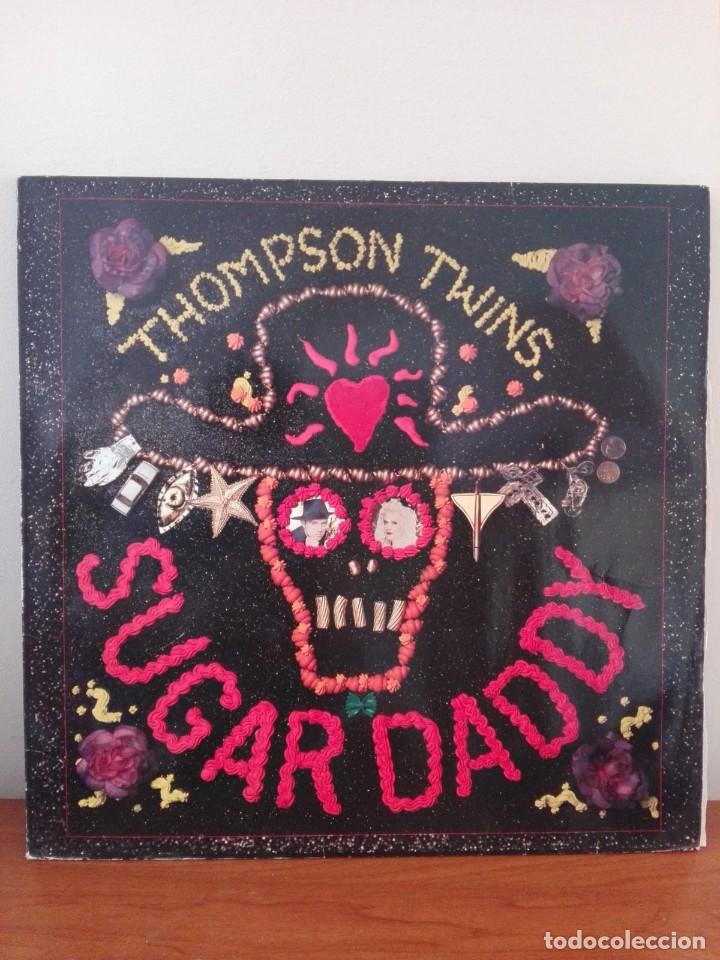 Discos de vinilo: THOMPSON TWINS   - SUGAR DADDY   -MAXI CON 3 VERSIONES- 1989 - Foto 1