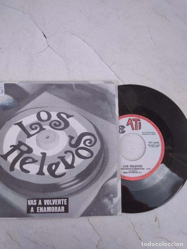 Discos de vinilo: LOS RELEVOS /  VAS A VOLVERTE A ENAMORAR - Foto 1