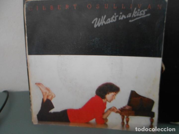 Discos de vinilo: GILBERT OSULLIVAN - WHATS IN A KISS - Foto 1