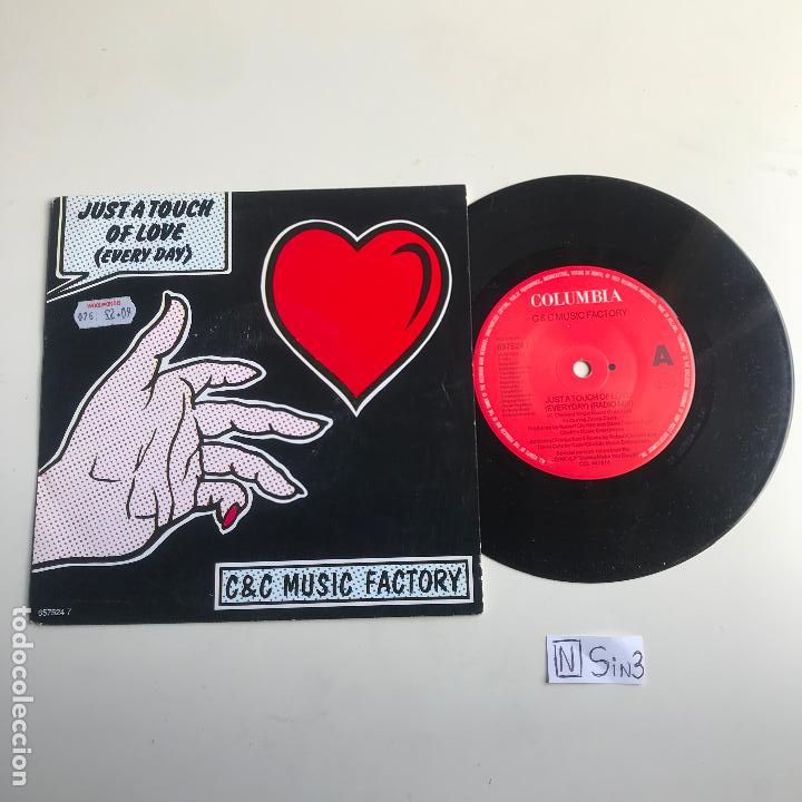 Discos de vinilo: JUST A TOUCH OF LOVE - Foto 1