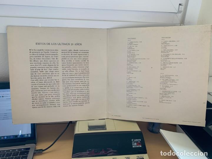 Discos de vinilo: Various &lrm;&ndash; 25 A&ntilde;os De &Eacute;xitos. DISCO VINILO. ESTADO VG+/VG+. 1977 - Foto 3