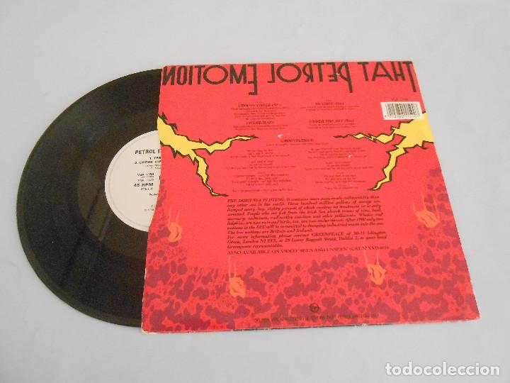 Discos de vinilo: MAXI SINGLE THAT PETROL EMOTION. 10 PULGADAS - Foto 2
