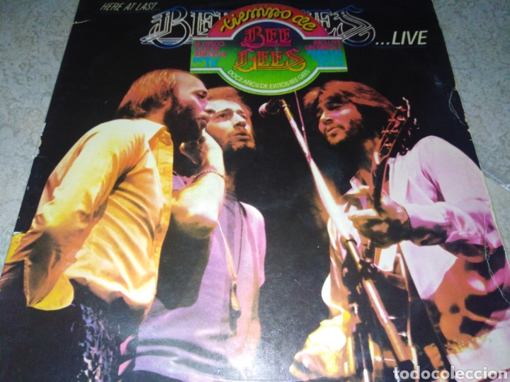 Discos de vinilo: BEE GEES-HERE AT LAST-LIVE-DOBLE LP-MUY RARO CON LA PEGATINA