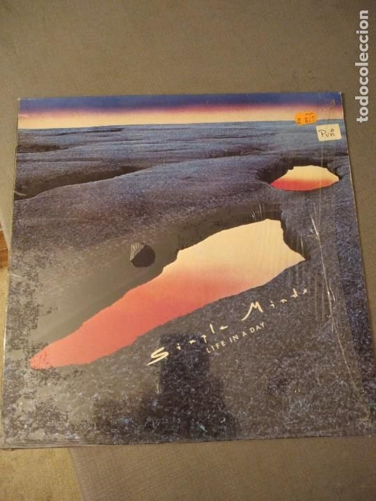 Discos de vinilo: Disco LP Simple Minds. Life in a Day. 1.982 - Foto 1