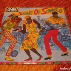 Discos de vinilo: SOUNDS OF SOWETO DOBLE LP BLACK SOUND OF AFRICA ORIGINAL ESPAÑA 1988 + FUNDAS