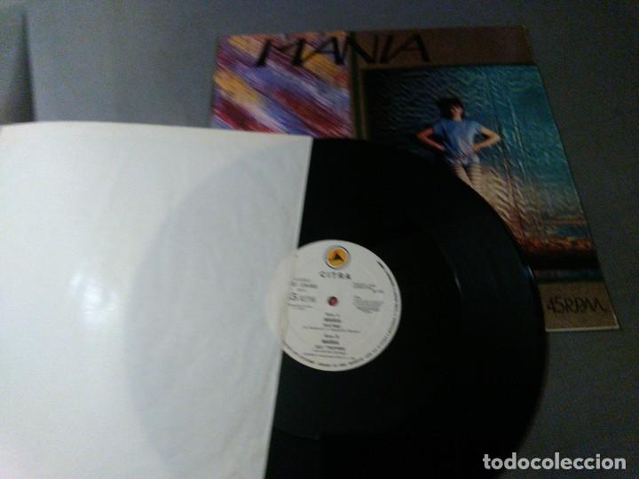 Discos de vinilo: Maxi Single Disco. Man&iacute;a. Waiting.1.983 - Foto 4