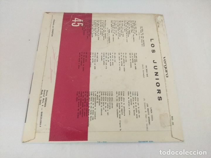 Discos de vinilo: SINGLE/LOS JUNIORS/LA CASA DEL SOL NACIENTE. - Foto 3