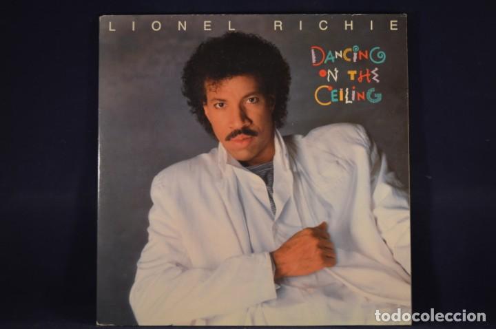 Discos de vinilo: LIONEL RICHIE - DANCING ON THE CEILING - LP - Foto 1