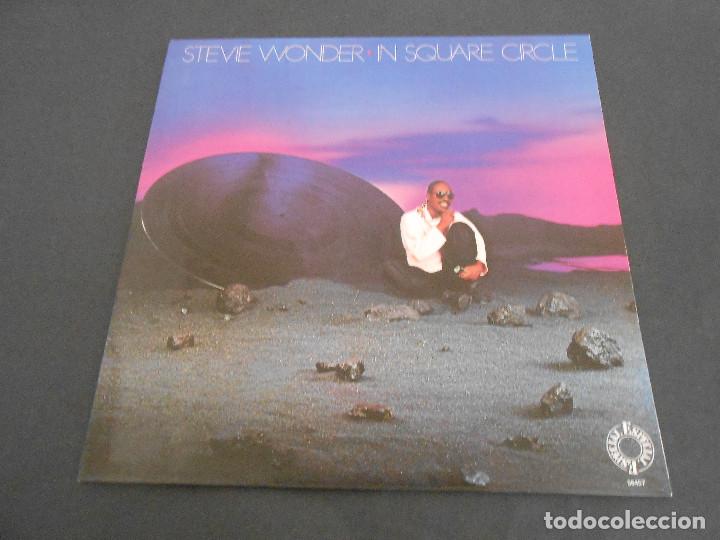 Discos de vinilo: LP STEVE WONDER - IN SQUARE CIRCLE - 1985 - Foto 1