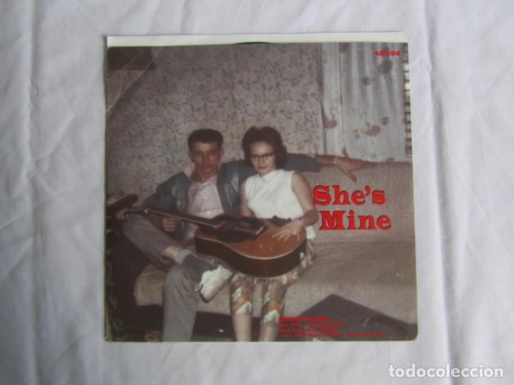 Discos de vinilo: Single vinilo Hasil Adkins, Chicken Shake 1991 - Foto 2