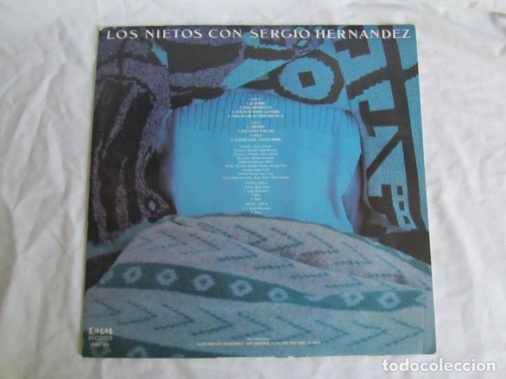 Discos de vinilo: Lp vinilo Los nietos con Sergio Hern&aacute;ndez - Foto 2