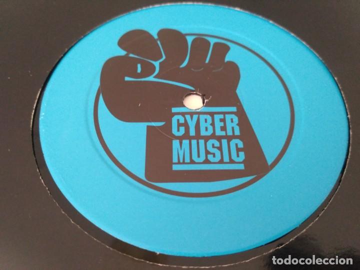Discos de vinilo: Casting - Tainted Love - Foto 2