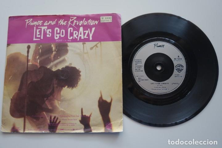 Discos de vinilo: PRINCE: Lets Go Crazy. Single 7&rdquo; vinilo original UK. W2000 - Foto 1