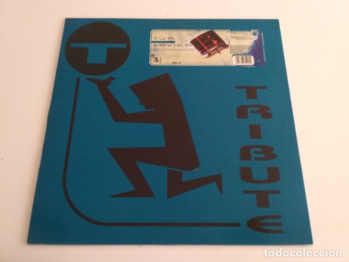 Discos de vinilo: TJR Feat. Xavier - Just Gets Better - Foto 1